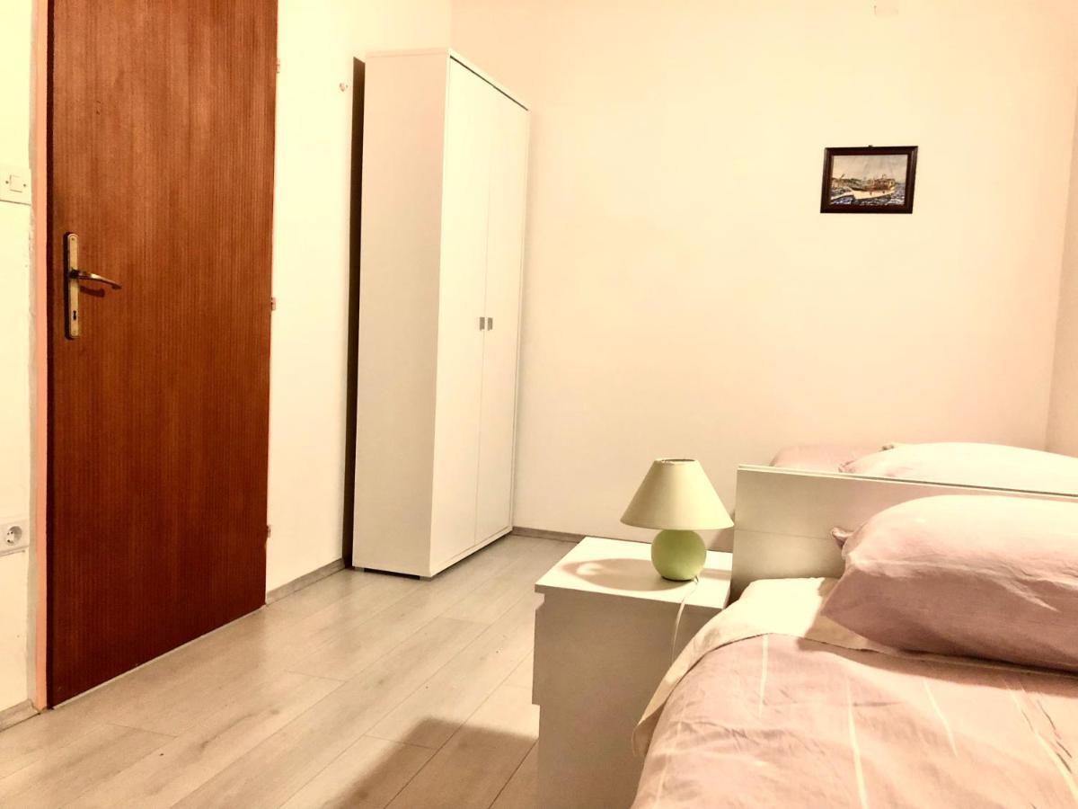 Nar Apartment Mrljane Kültér fotó