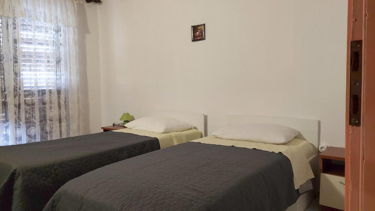 Nar Apartment Mrljane Kültér fotó